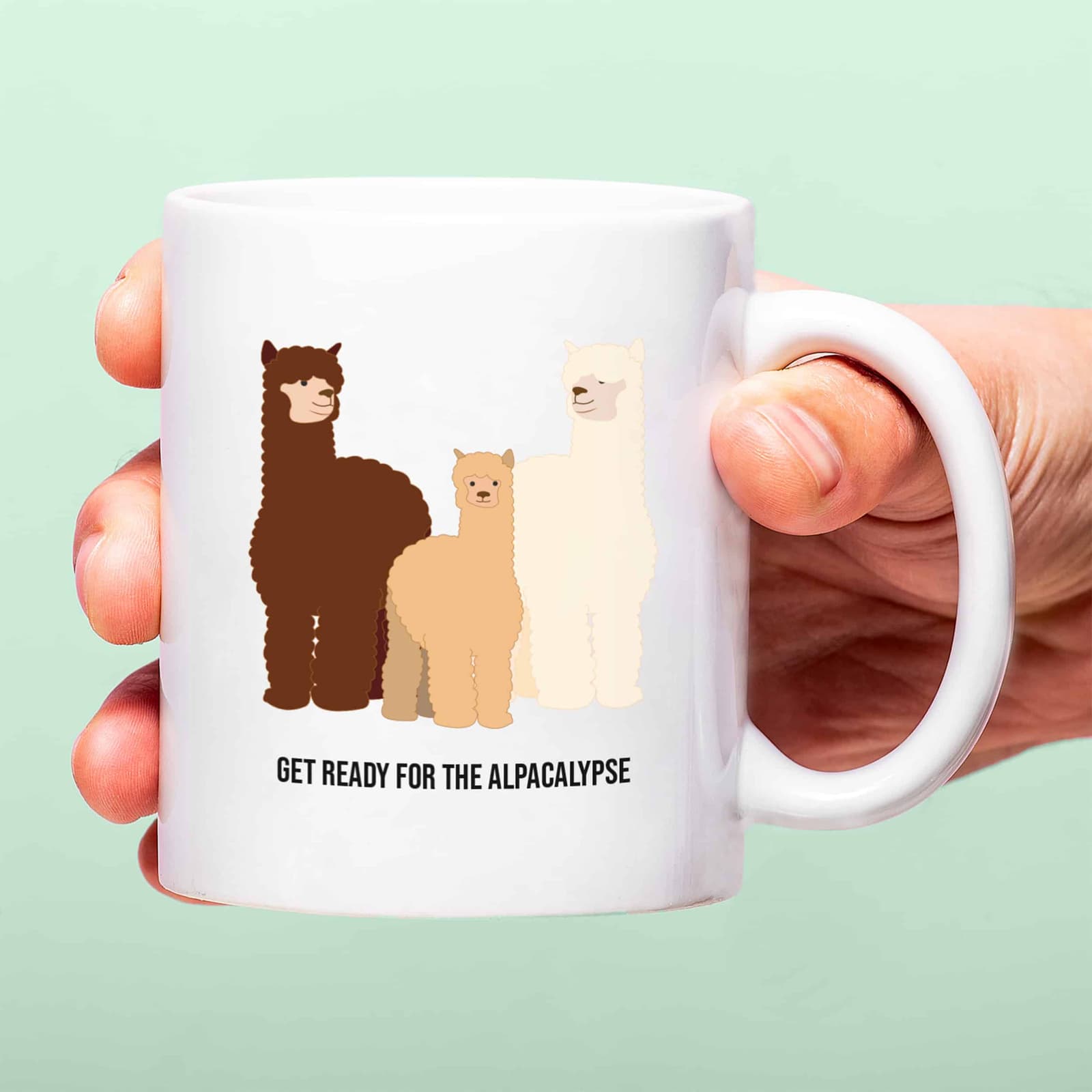 Mok met Tekst ‘’Get ready for the alpacalypse’’ | Materiaal: Keramiek | 33 cl | Mok met Tekst | Koffie Mok | Grappige Cadeau | Vaatwasser bestendig | Humor | Mok met grappige tekst