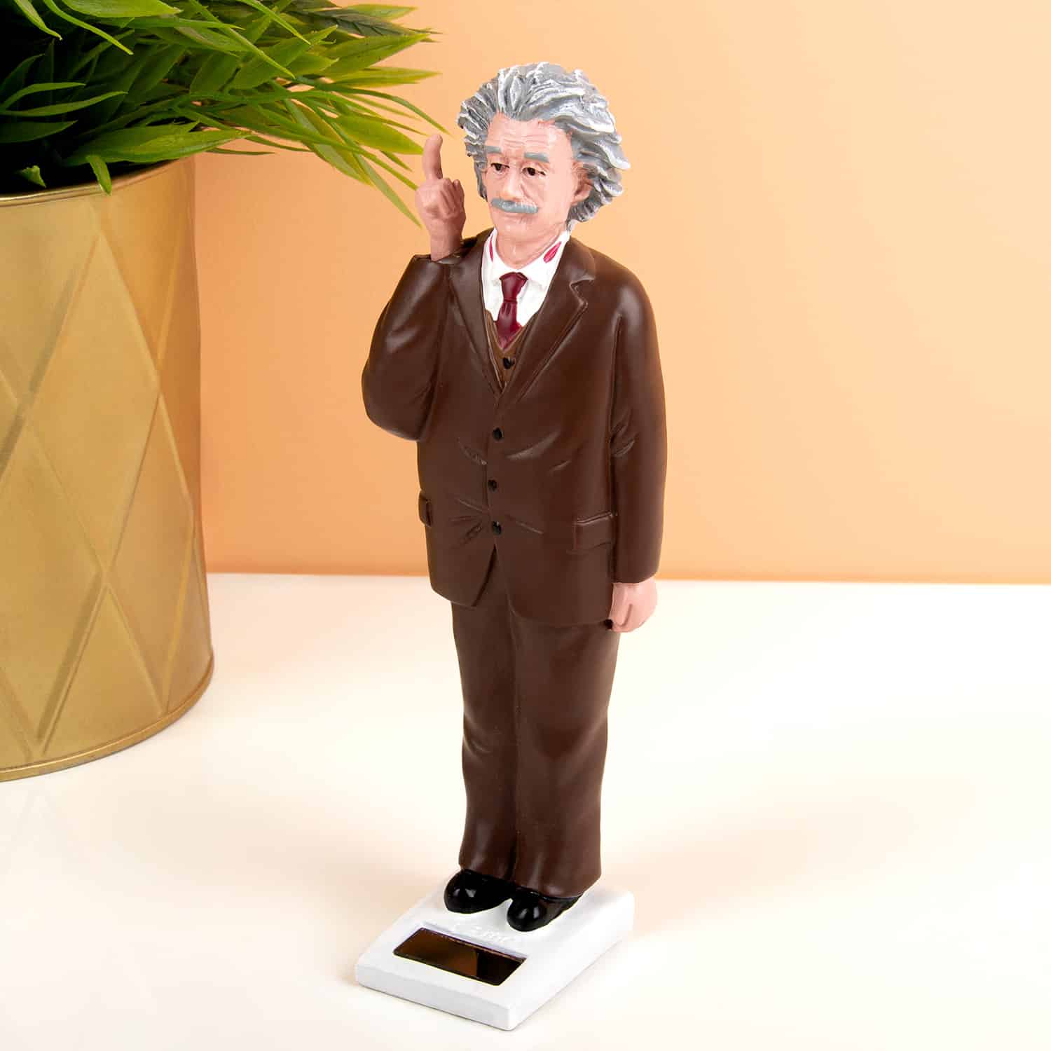 Poppetje Op Zonne-Energie - Einstein