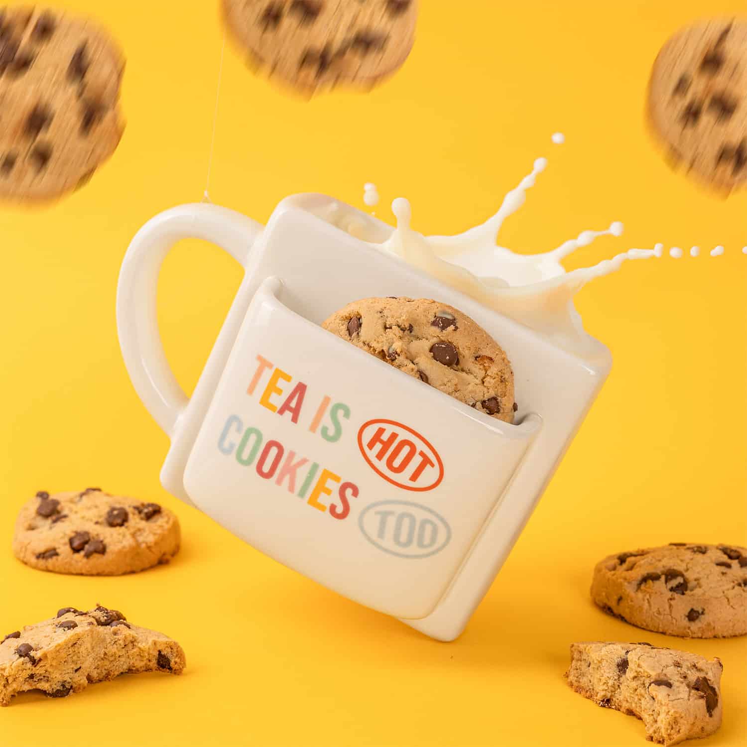 Mok met koekvakje - Tea Is Hot Cookies Too (beige)