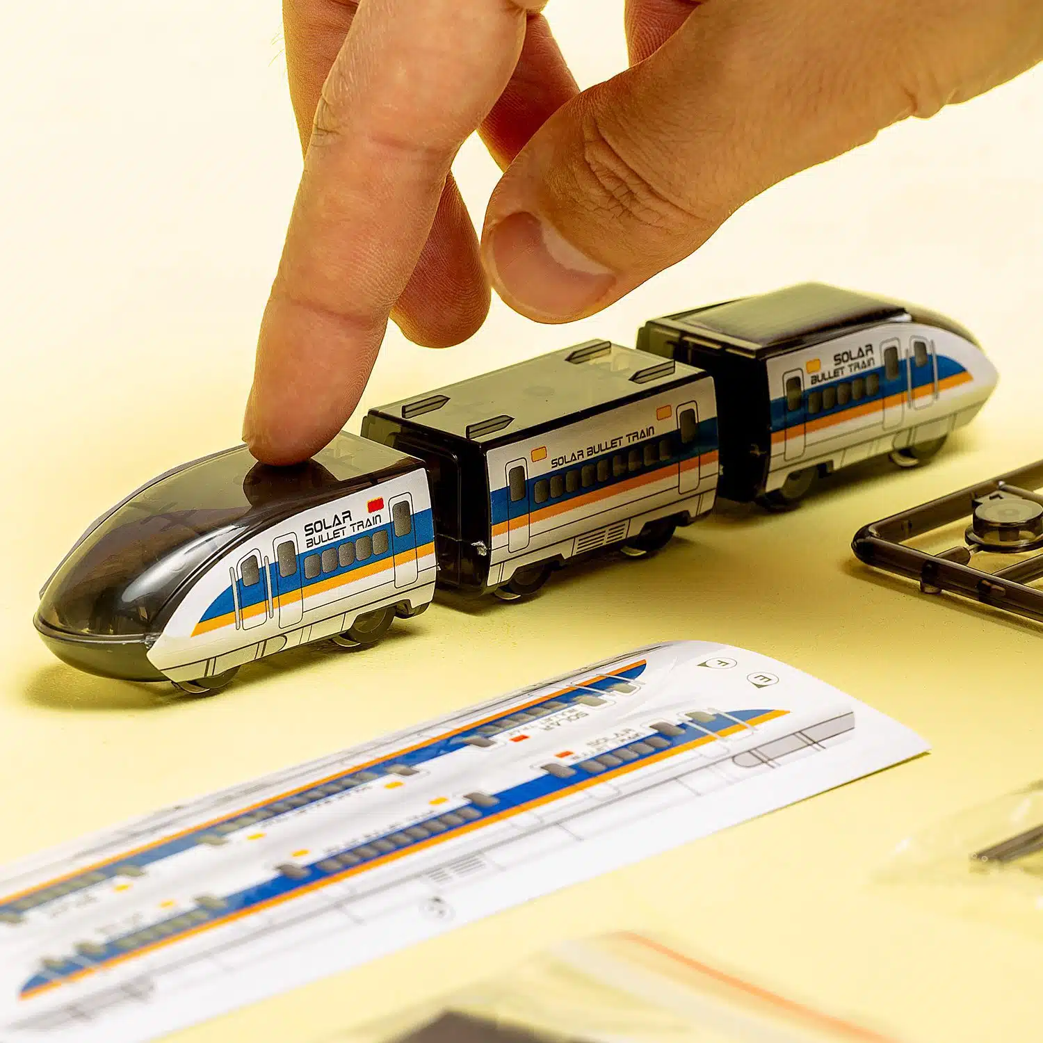 Zelfbouw Trein Op Zonne-Energie