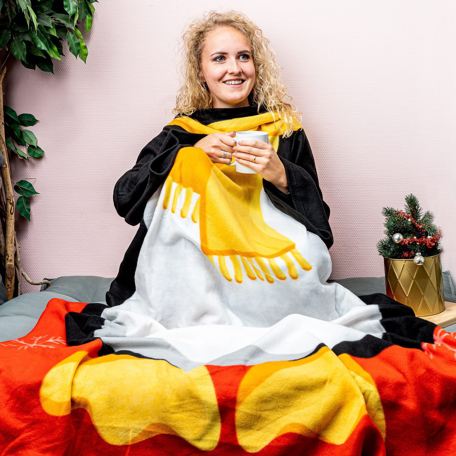 Snug Rug Christmas - Penguin