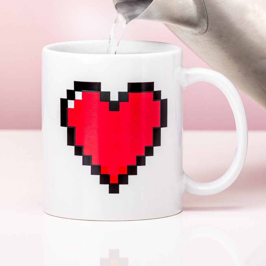 Warmtegevoelige mok pixel hart