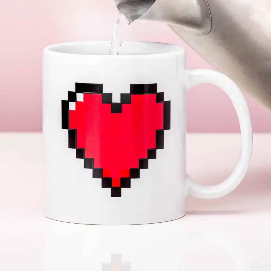 Warmtegevoelige mok pixel hart