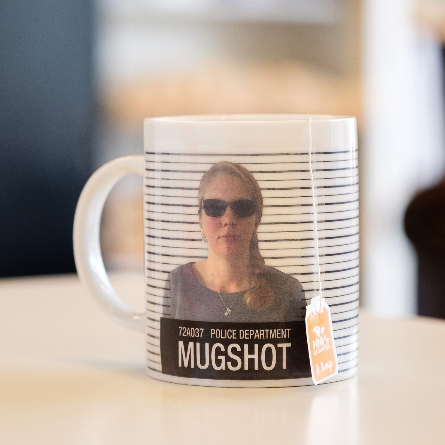 Bitten Mugshot mok