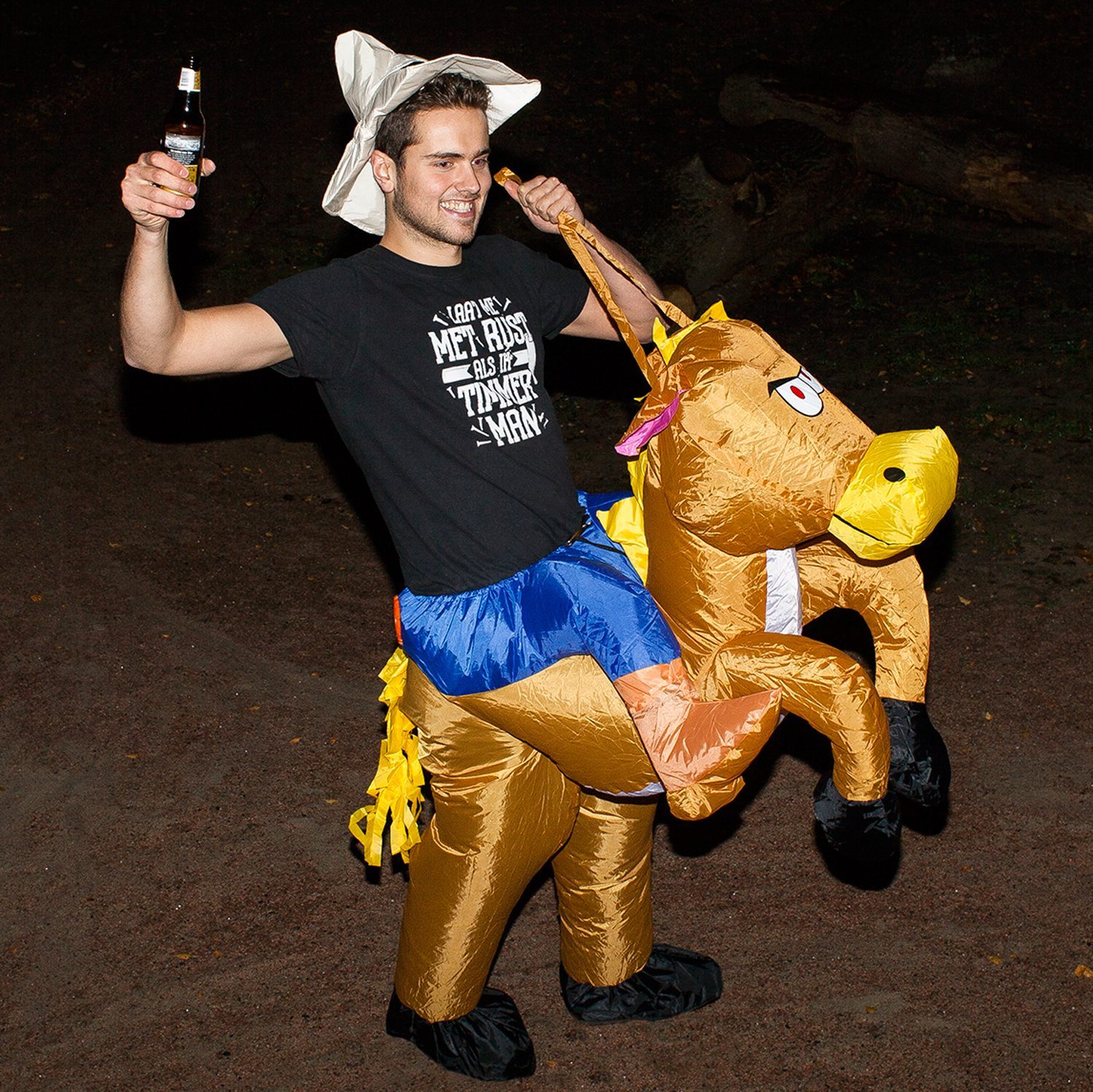 Opblaaspaard Met Cowboy Kostuum