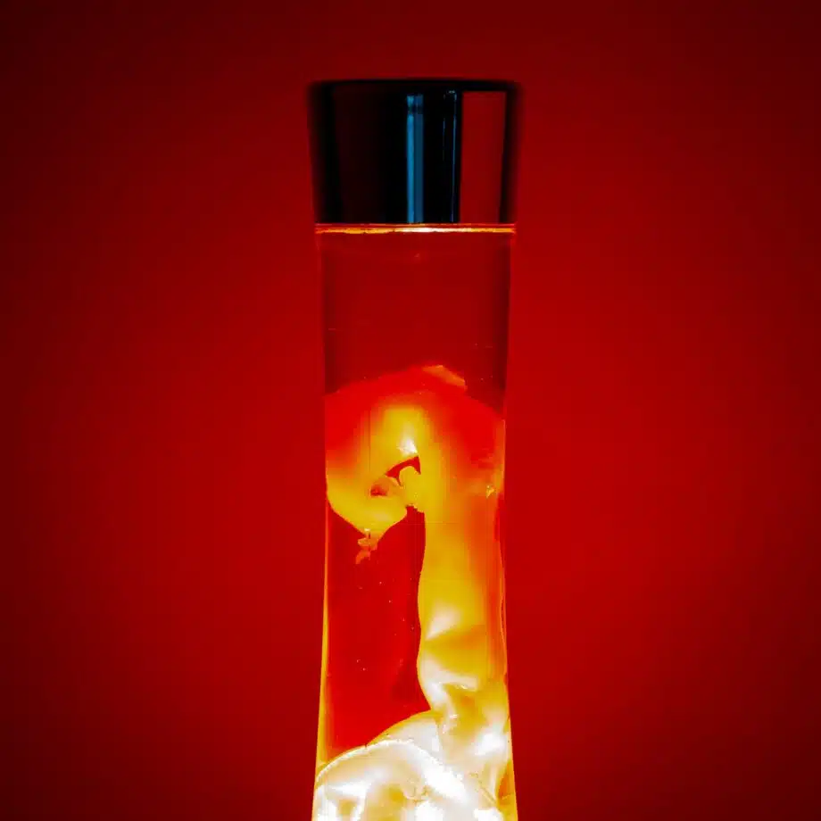 Lavalamp zilver met rode lava