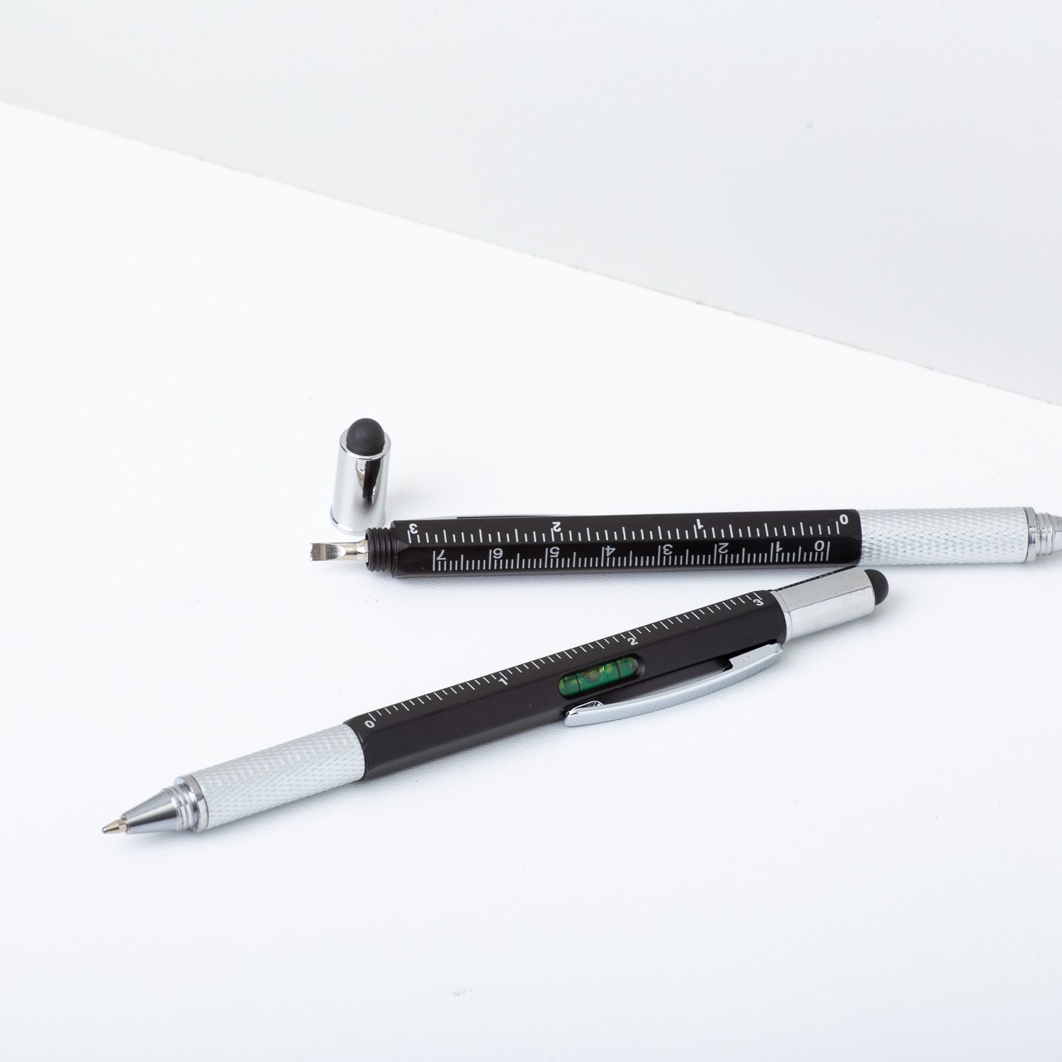 6-In-1 Multitool Pen 6-In-1 Multitool Pen