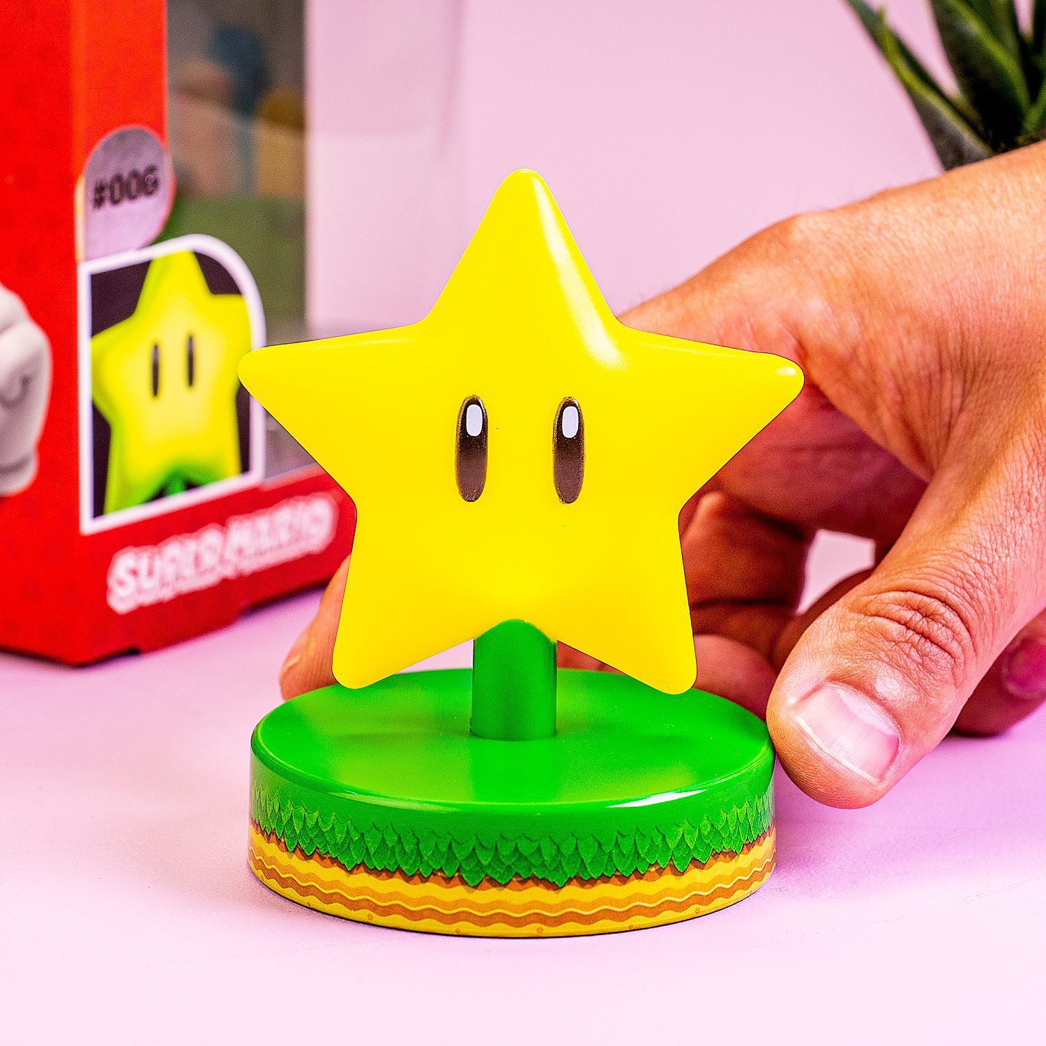 Nintendo Super Mario Super Star Lampje Nintendo Super Mario Super Star Lampje