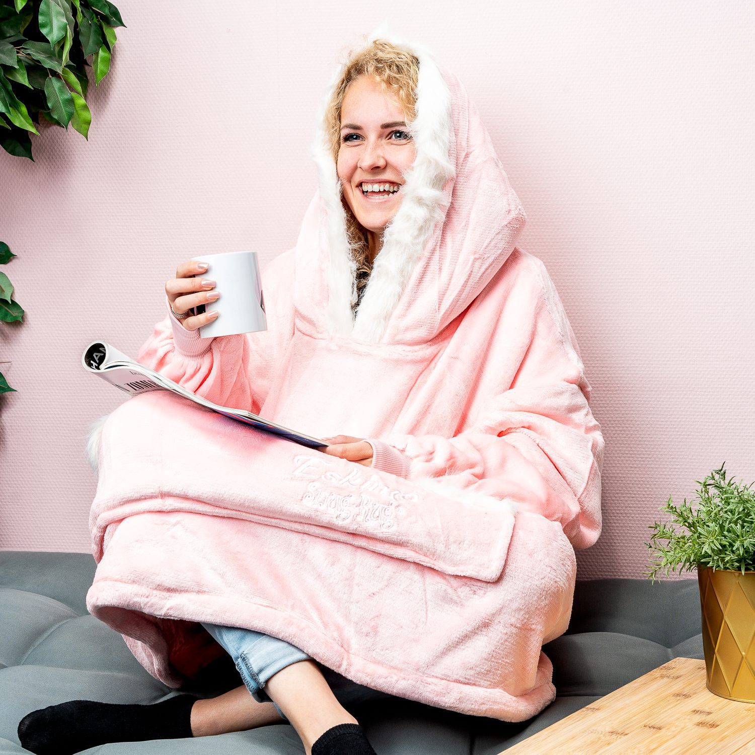 Snug Rug Eskimo Hoodie Deken - Roze Snug Rug Eskimo Hoodie Deken - Roze
