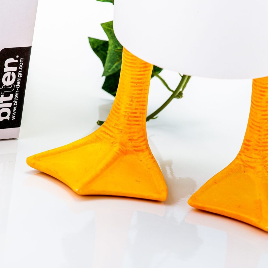 Bloempot met eendenpoten