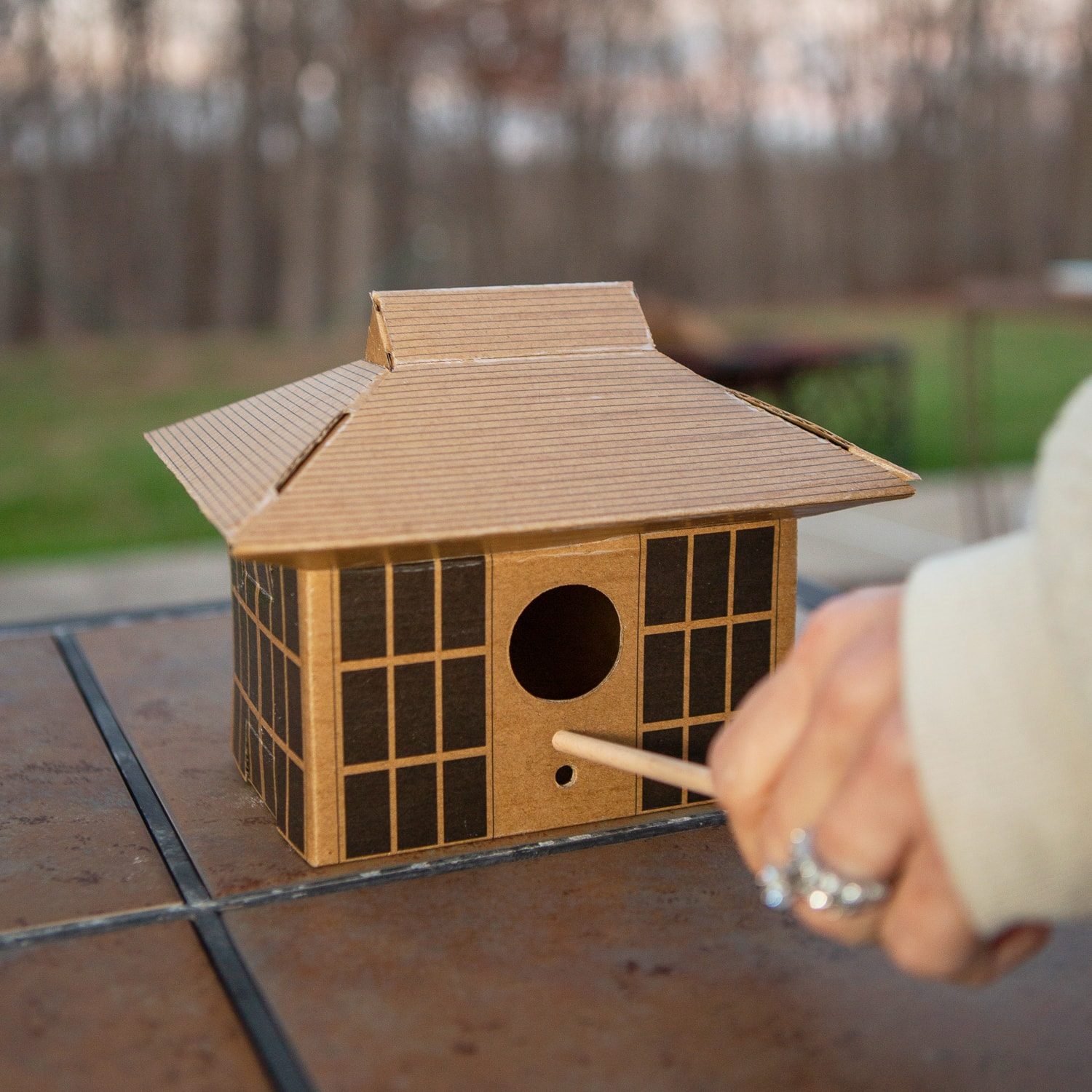 Sortie Rechtmatig deze DIY vogelhuisje van Kikkerland bestel je online bij Ditverzinjeniet