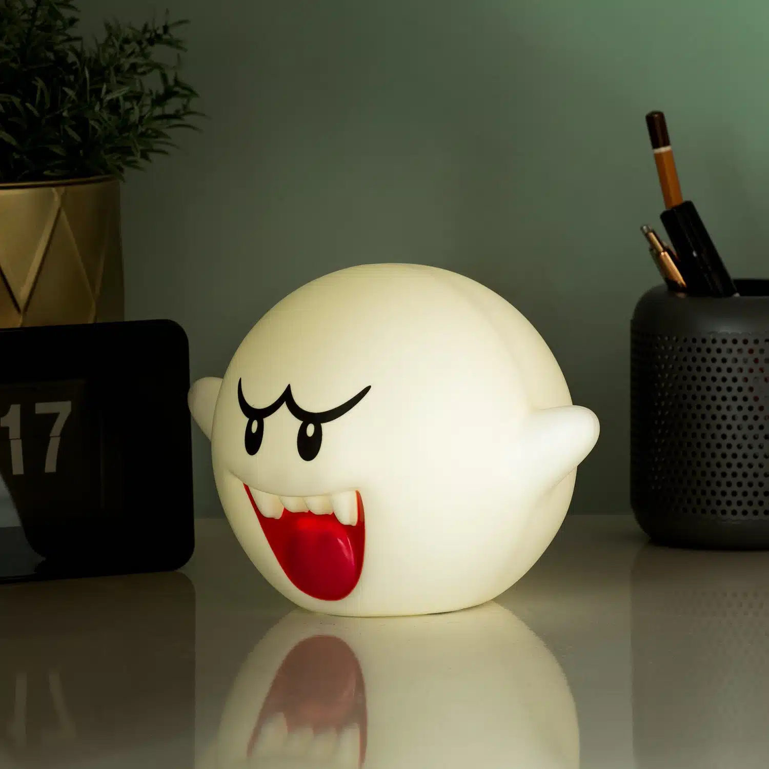 Nintendo Super Mario Boo lamp
