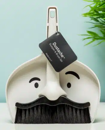 Dustache stoffer en blik