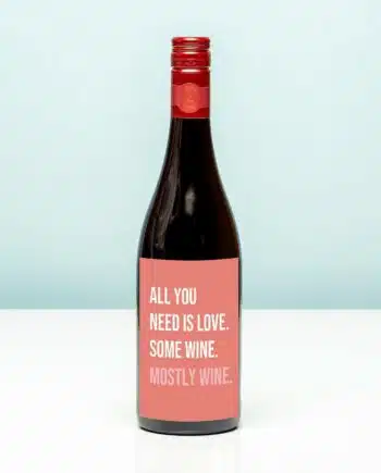 Wijnfles All you need is love