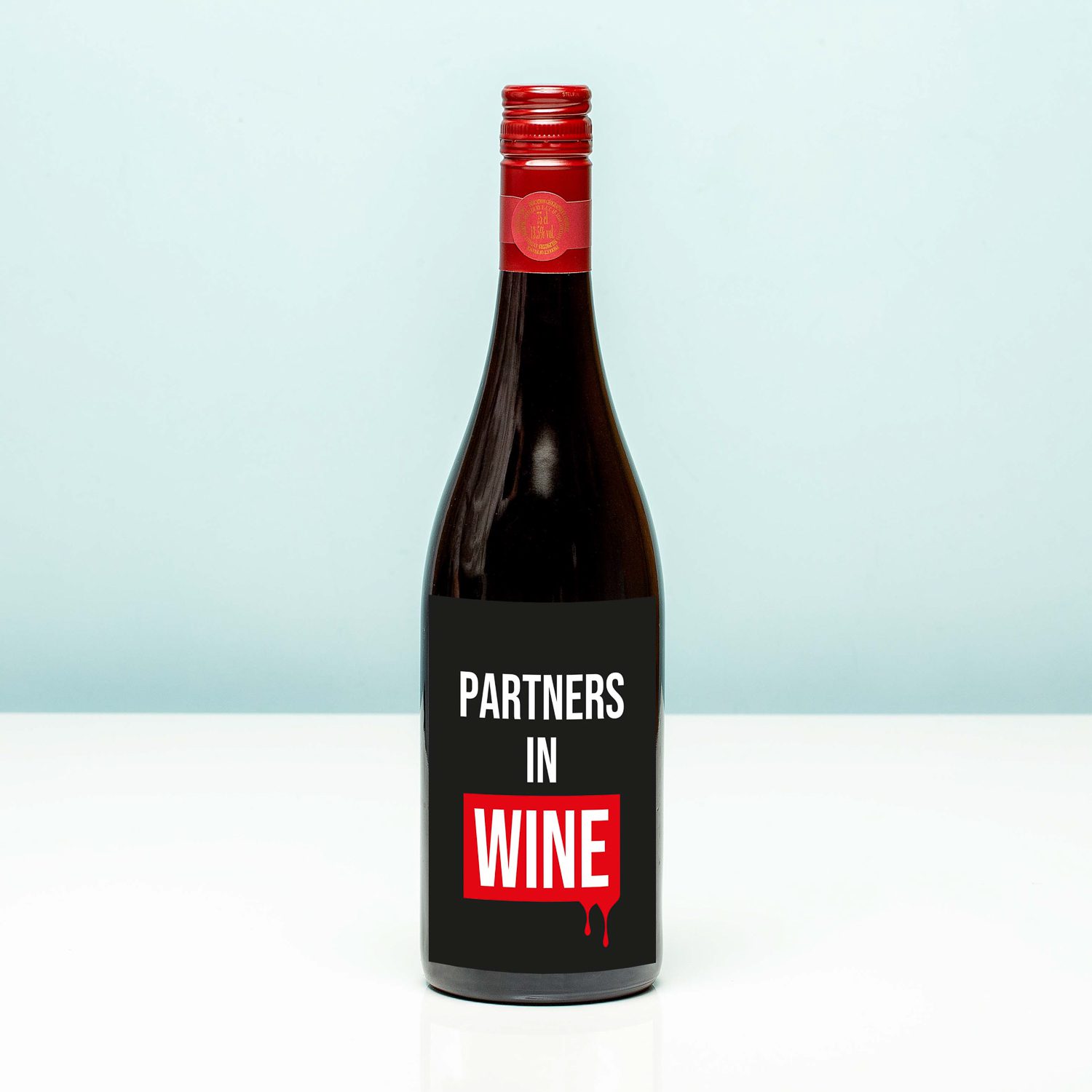 Wijnfles Partners In Wine - Rood (Merlot)