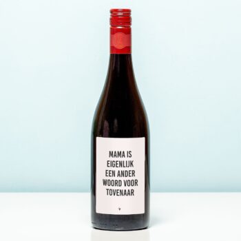 Wijnfles Eigenlijk een tovenaar - Rood (Merlot)