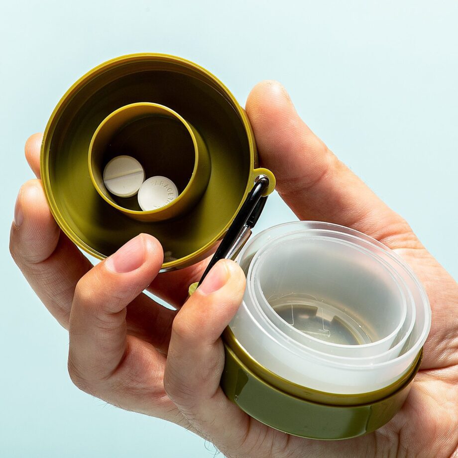 Opvouwbaar glas met medicatievakje