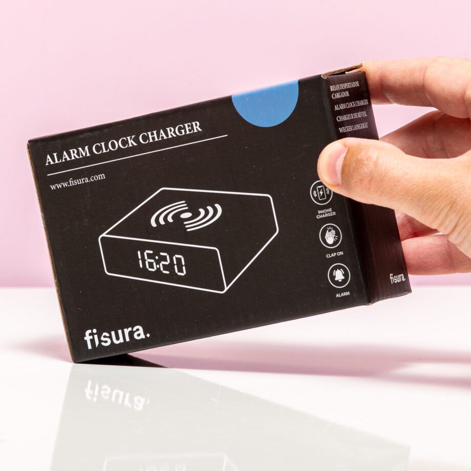 Wekker met smartphonelader