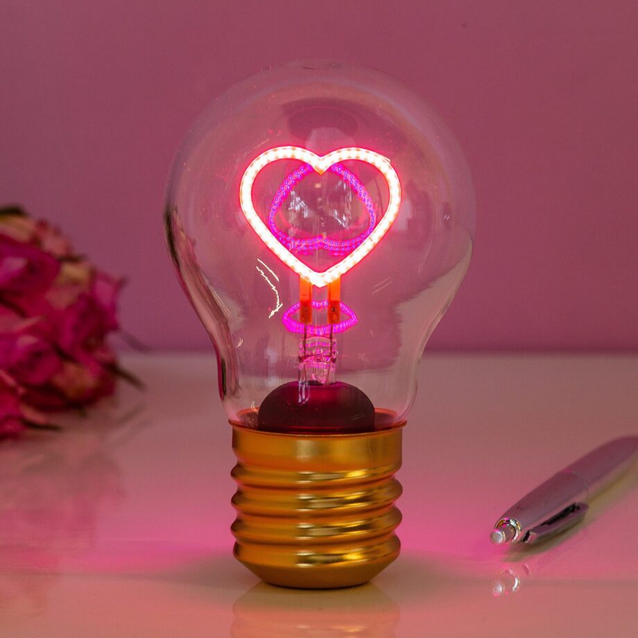 Oplaadbare LED filament lamp