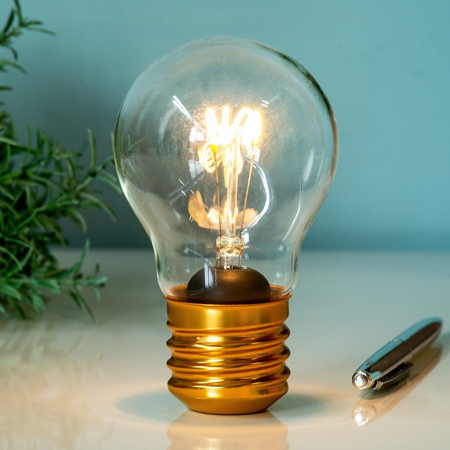 Oplaadbare LED filament lamp