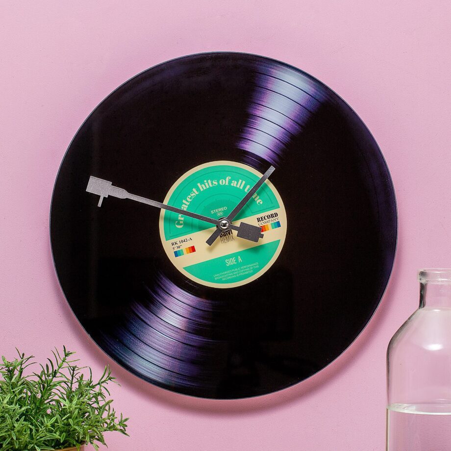 Greatest Hits wandklok