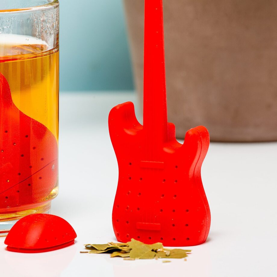Gitaar tea infuser