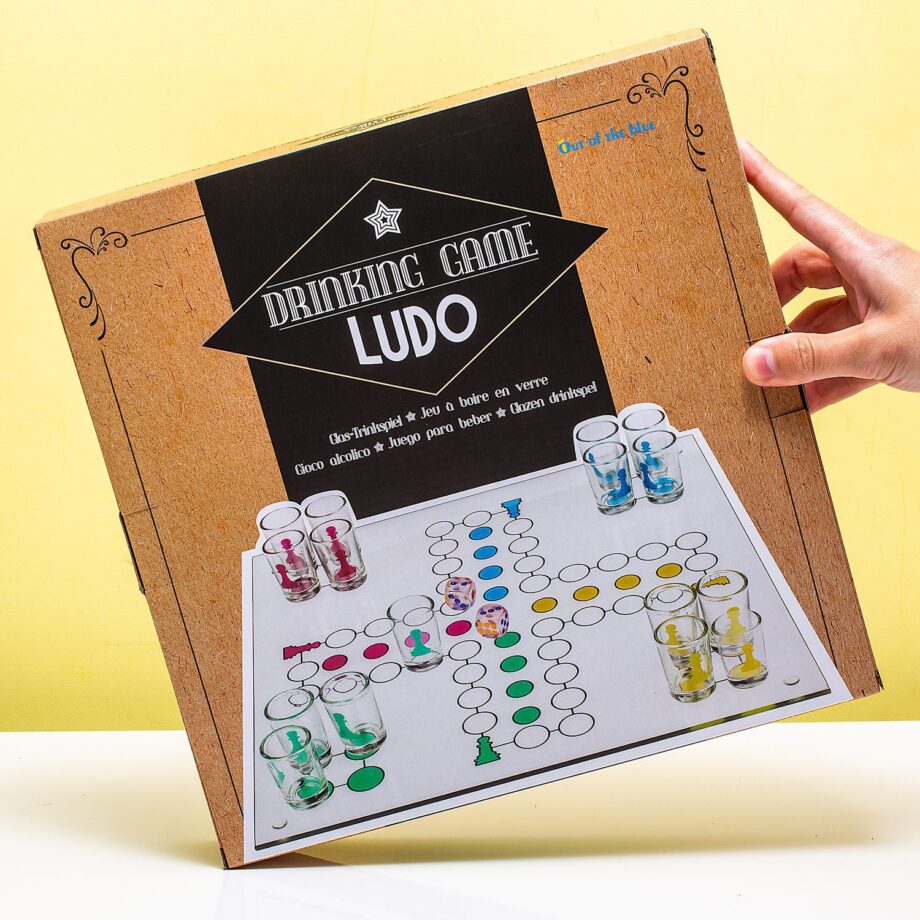 Ludo drankspel met shotglaasjes