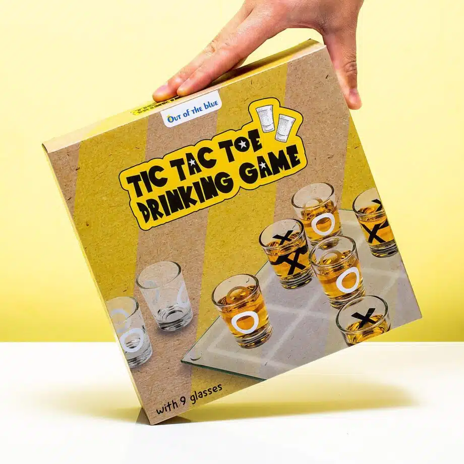 Tic Tac Toe drankspel met shotglaasjes
