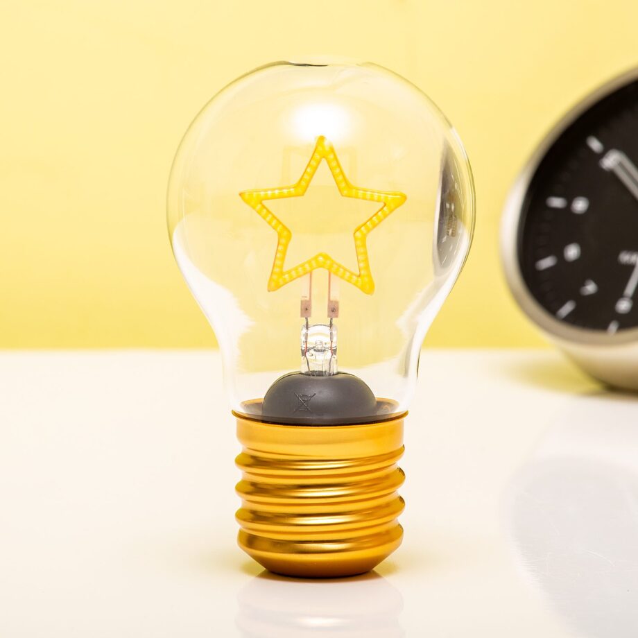 Oplaadbare LED filament lamp