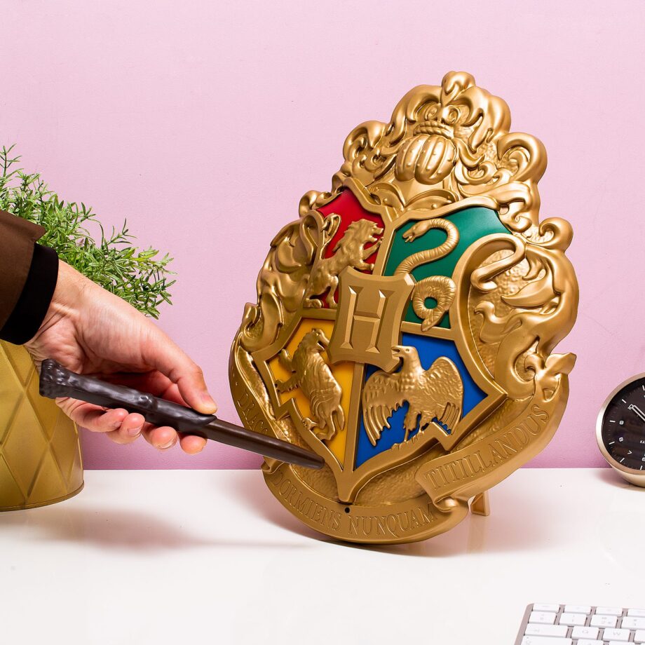 Harry Potter Hogwarts Crest lamp