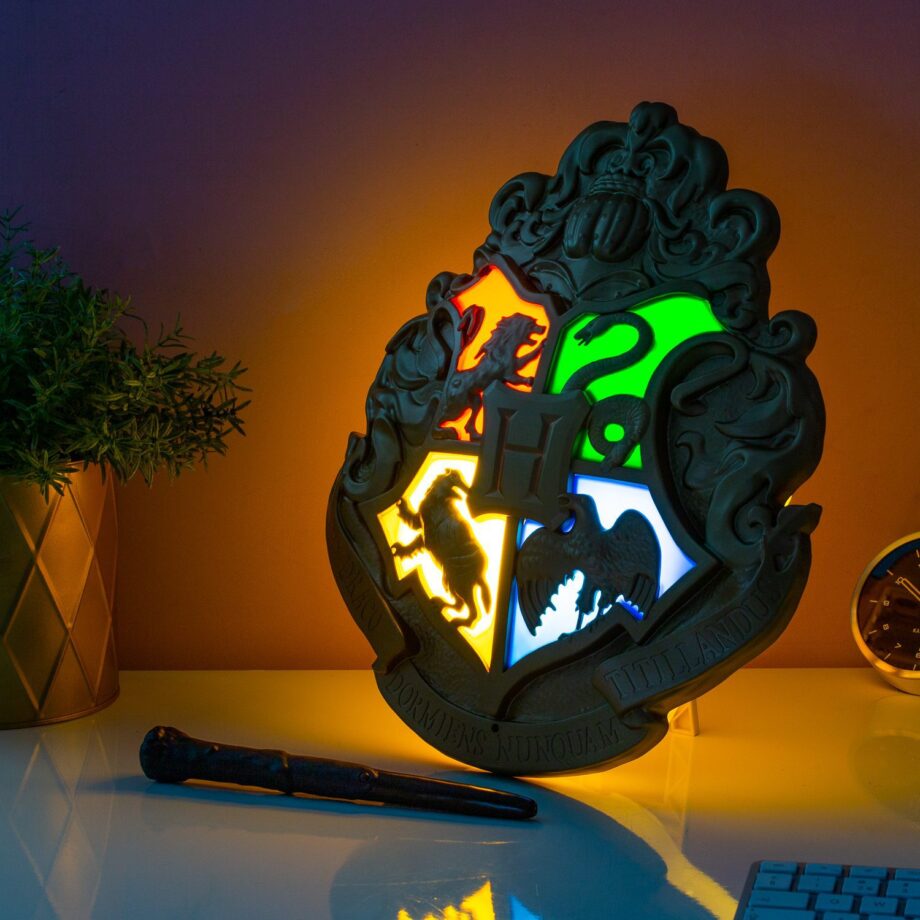 Harry Potter Hogwarts Crest lamp