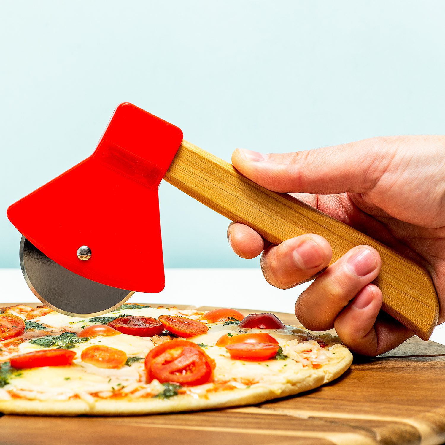 978367 Pizza Cutter Axe Out of the blue-1