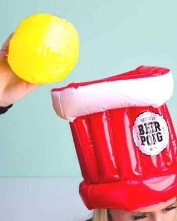 Human beer pong drankspel