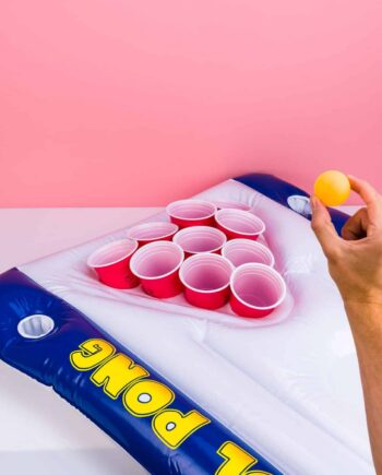 Beer pong luchtbed + 20 bekers en 2 ballen