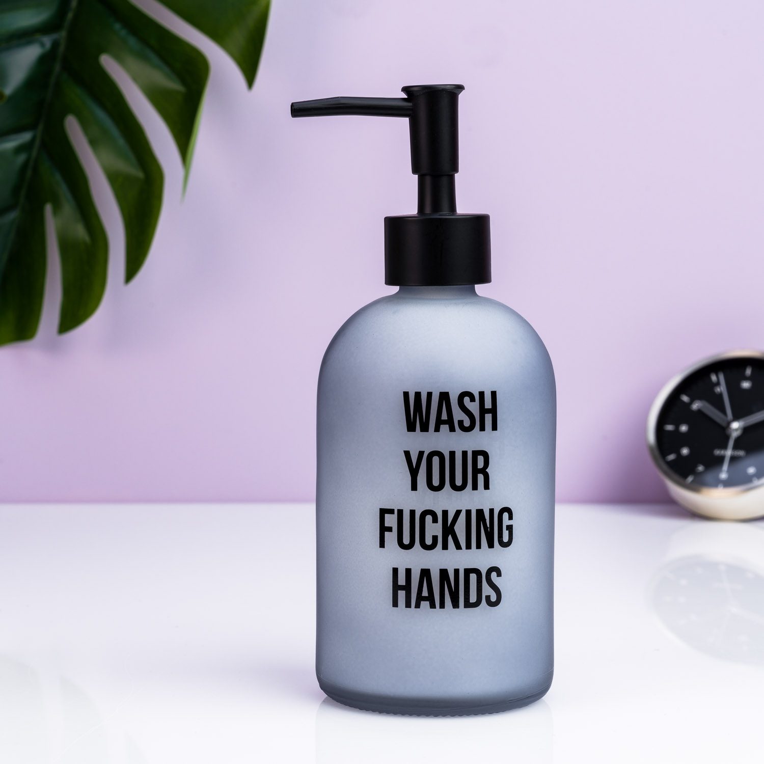 Wash Your Fucking Hands Zeepdispenser