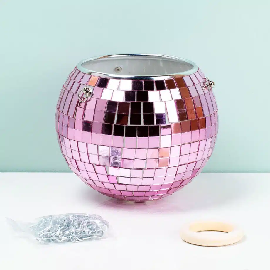 Hangende discobal bloempot
