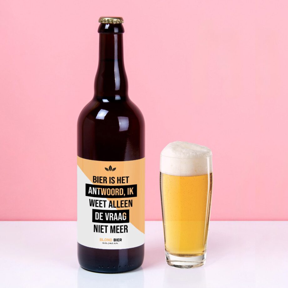 Bierfles Bier is het antwoord (750 ml)