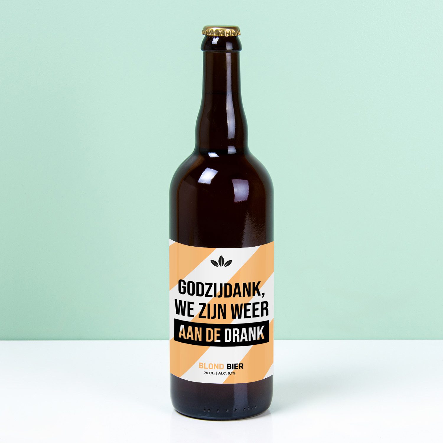 Bierfles We Zijn Weer Aan De Drank