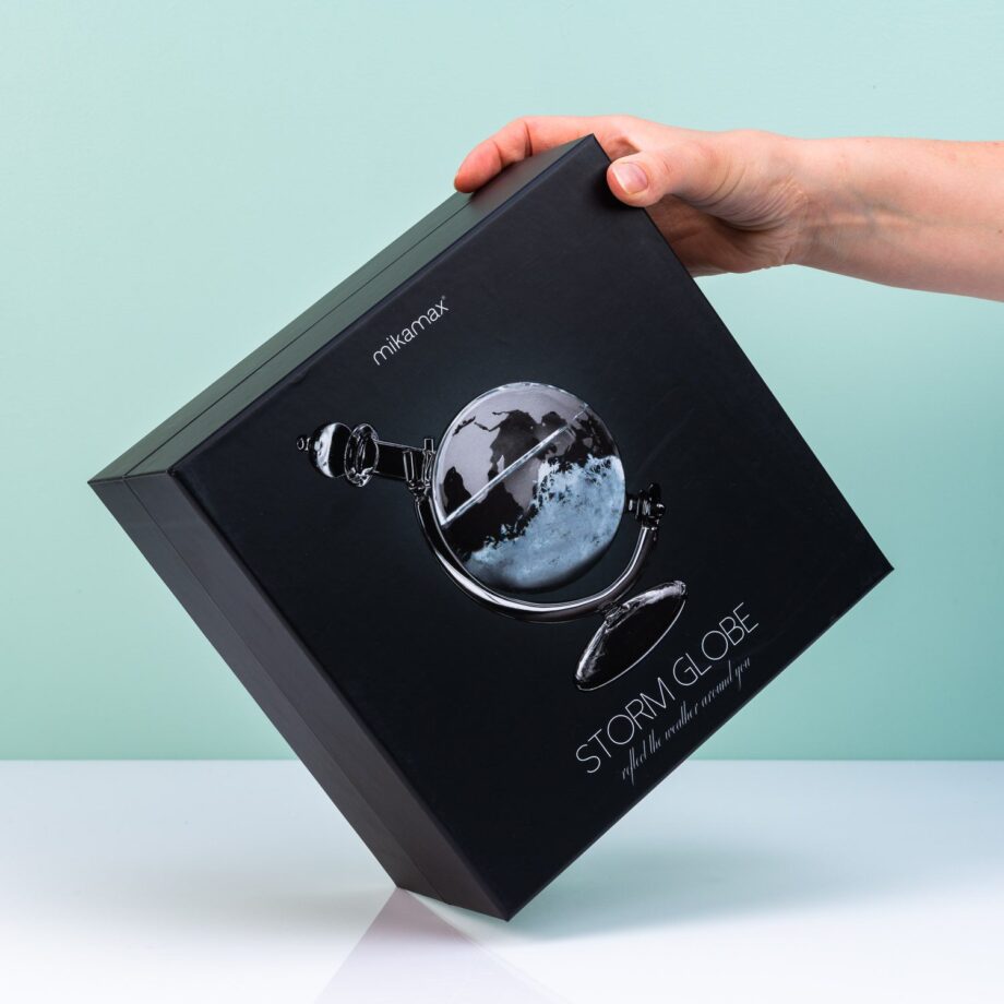 Globe stormglas