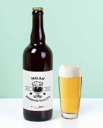 Gepersonaliseerde bierfles Naam badge luxe (750 ml)