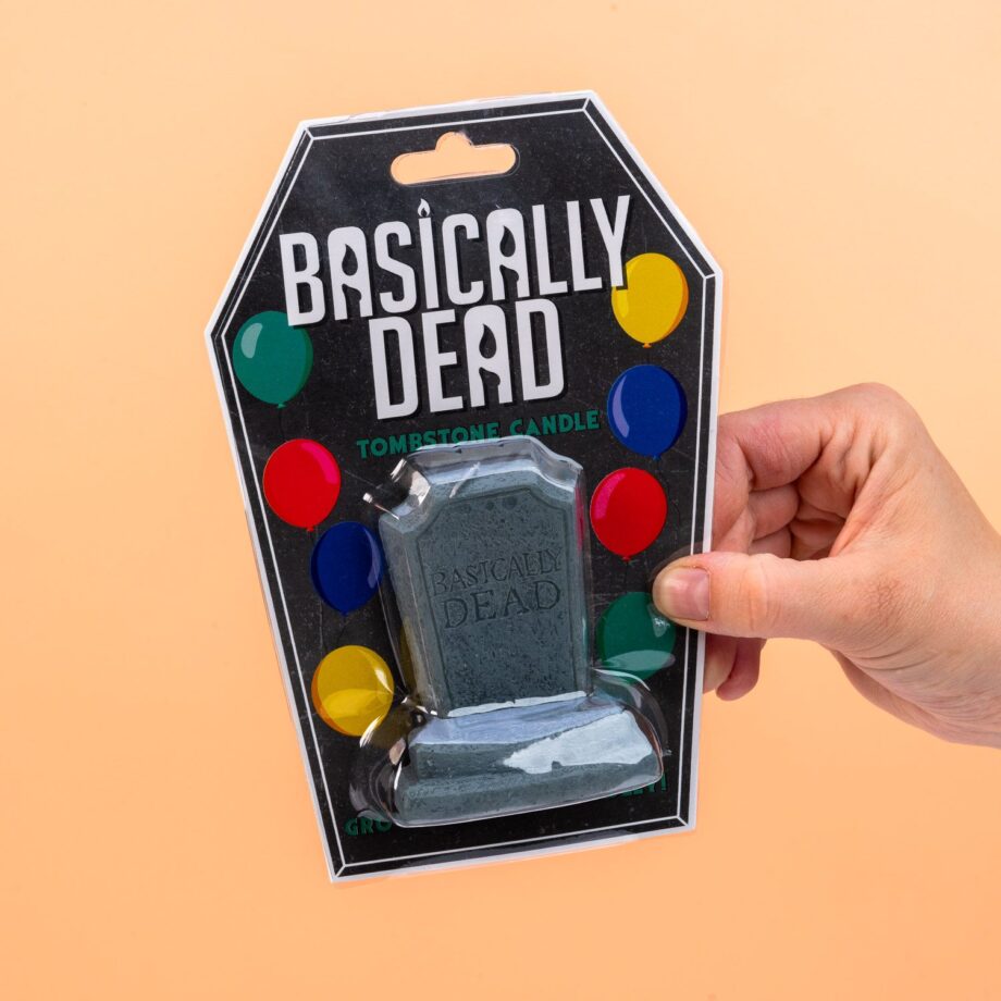Basically Dead grafsteen verjaardagskaars