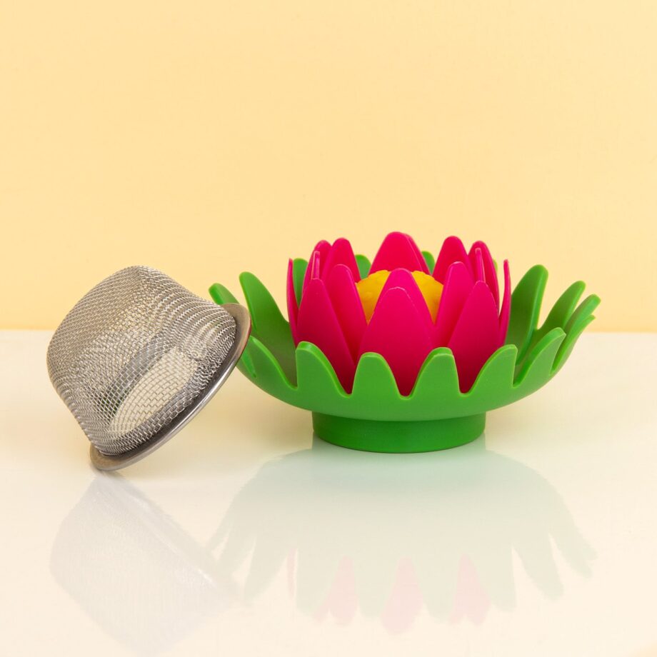 Lotus tea infuser