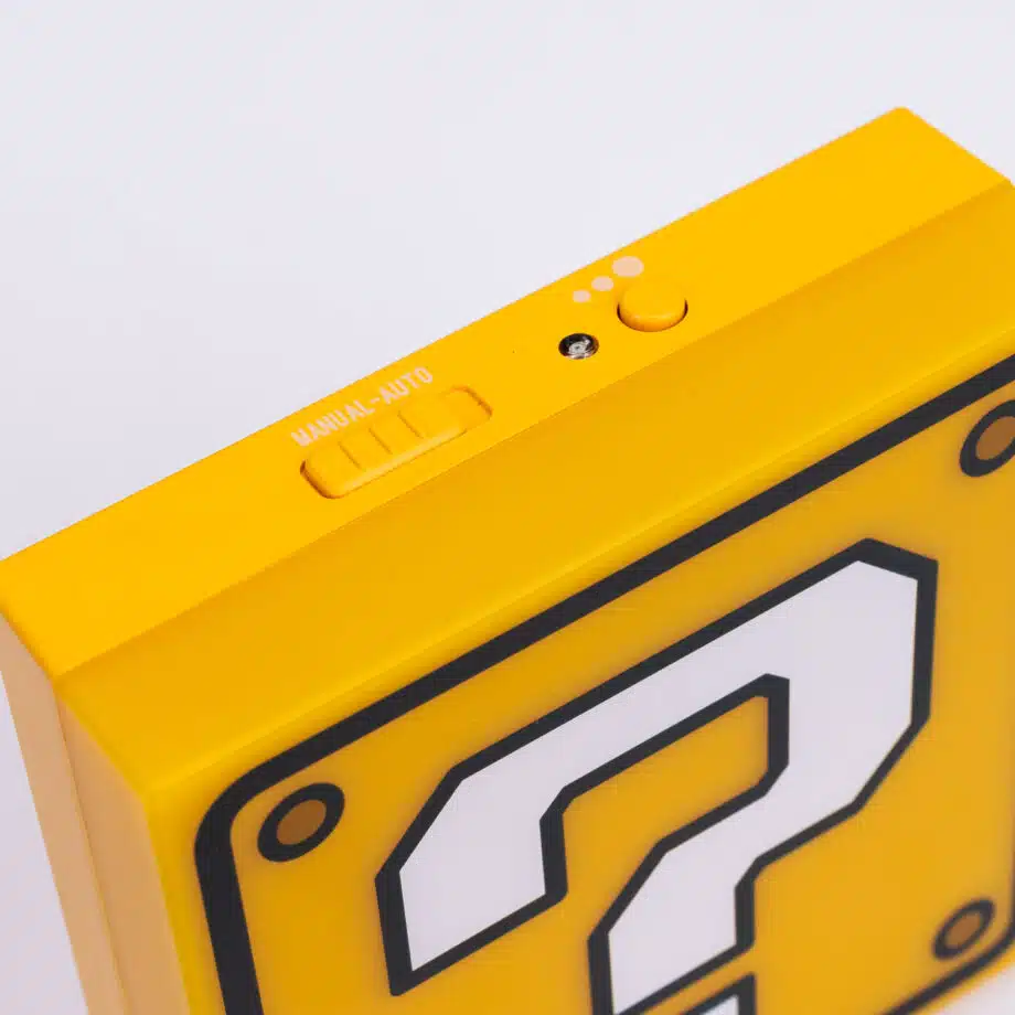 Super Mario Question Block muurlamp