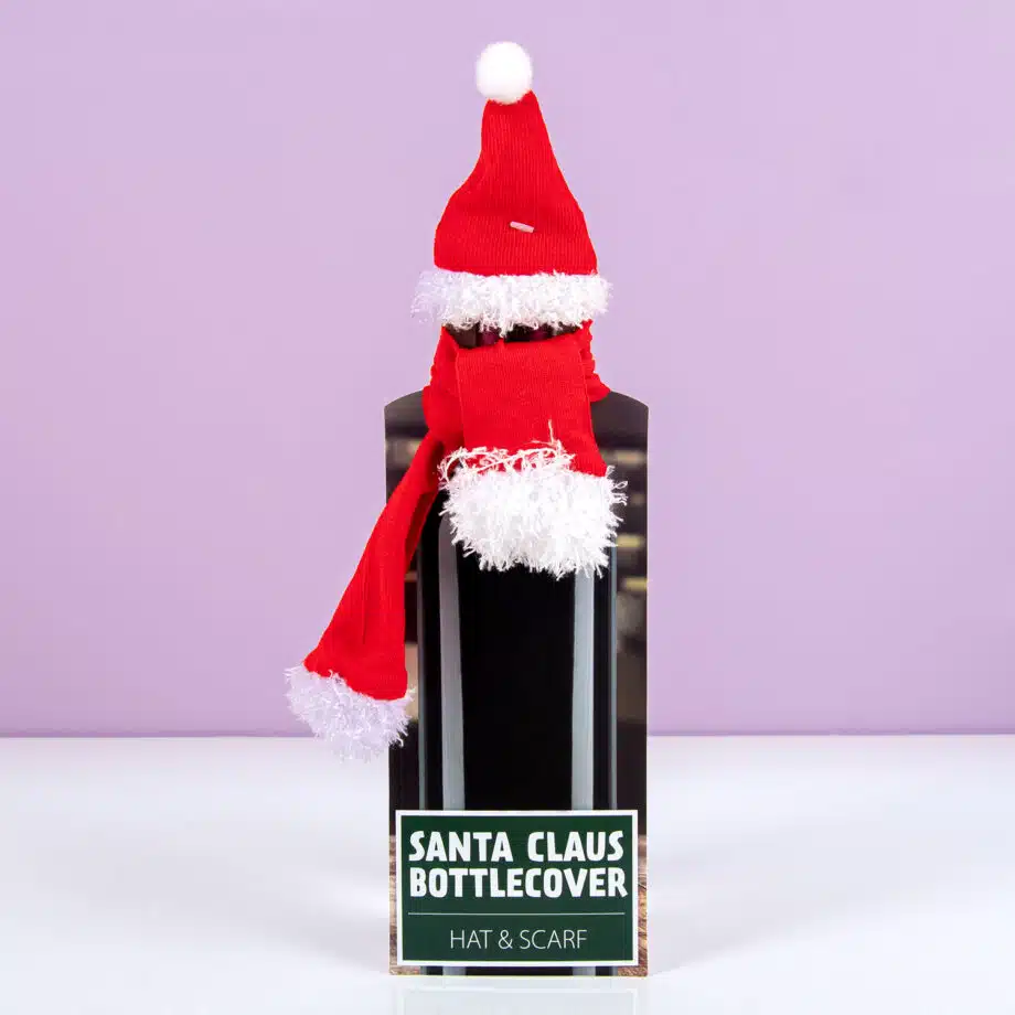 Kerstmuts en sjaal voor wijnflessen
