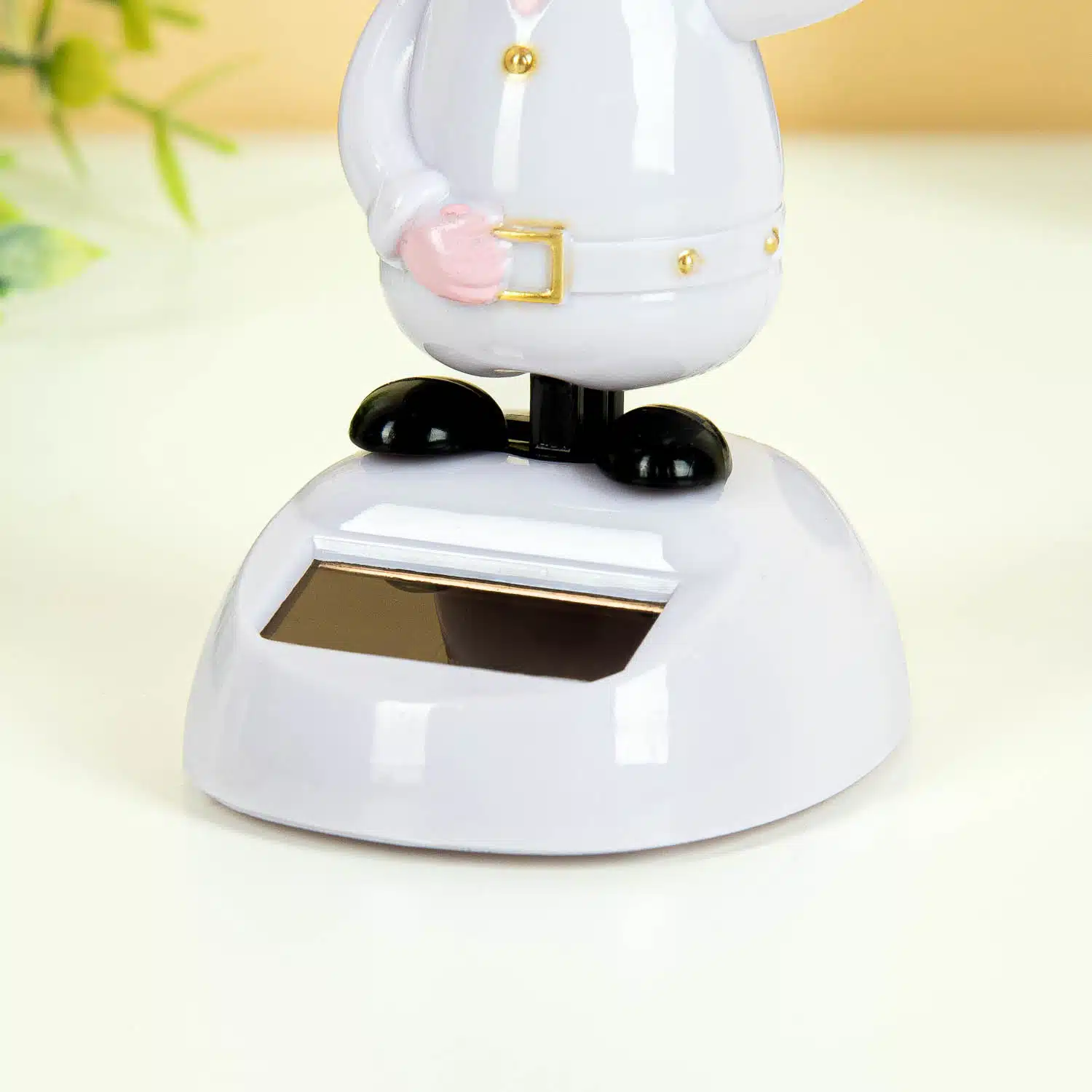 Elvis poppetje op zonne-energie