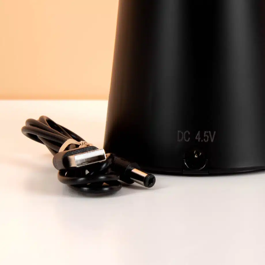 Tornado lamp