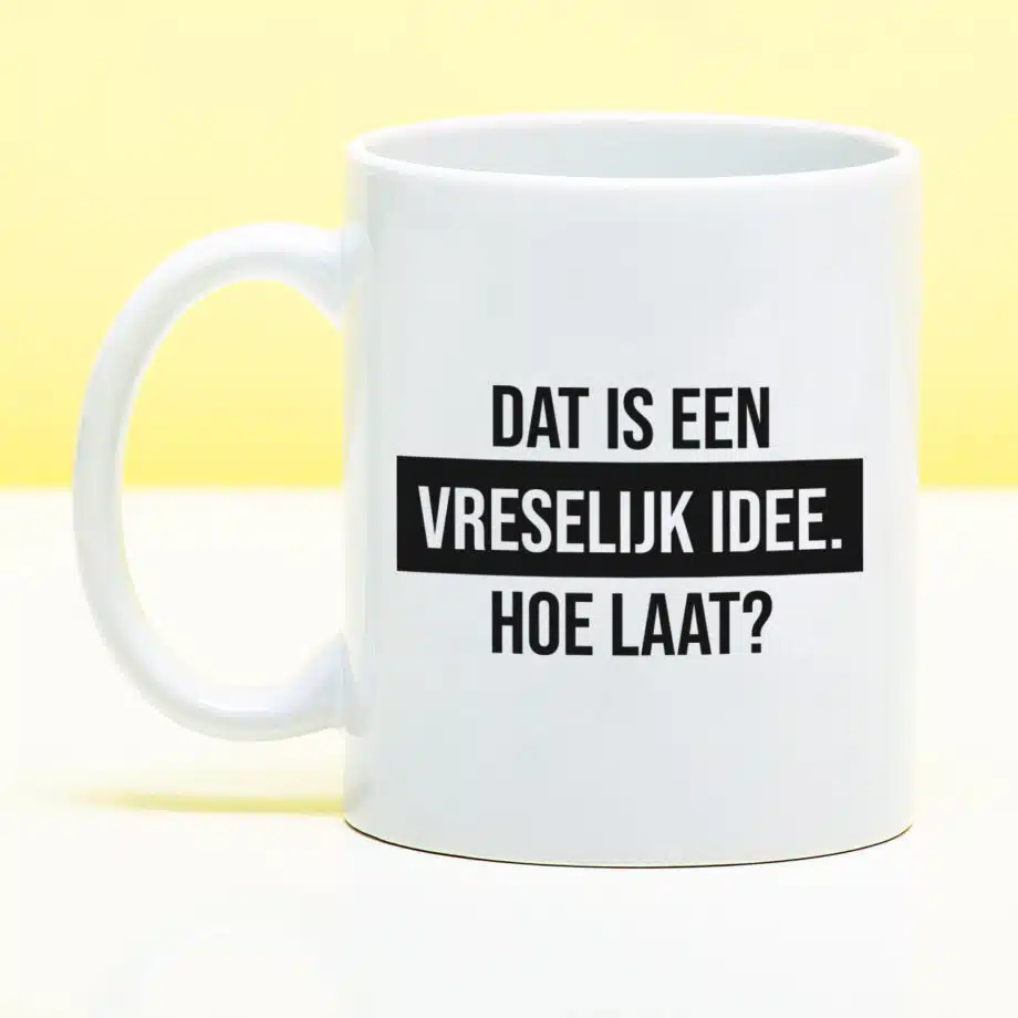 Mok Dat is een vreselijk idee. Hoe laat?