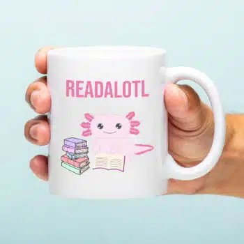 Mok met Tekst ‘’Readalotl’’ | Materiaal: Keramiek | 33 cl | Mok met Tekst | Koffie Mok | Grappige Cadeau |  Vaatwasser bestendig | Humor | Mok met grappige tekst