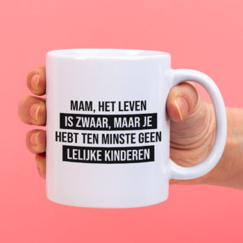 Mok met Tekst ‘’Mam het leven is zwaar’’ | Materiaal: Keramiek | 33 cl | Mok met Tekst | Koffie Mok | Grappige Cadeau |  Vaatwasser bestendig | Humor | Mok met grappige tekst