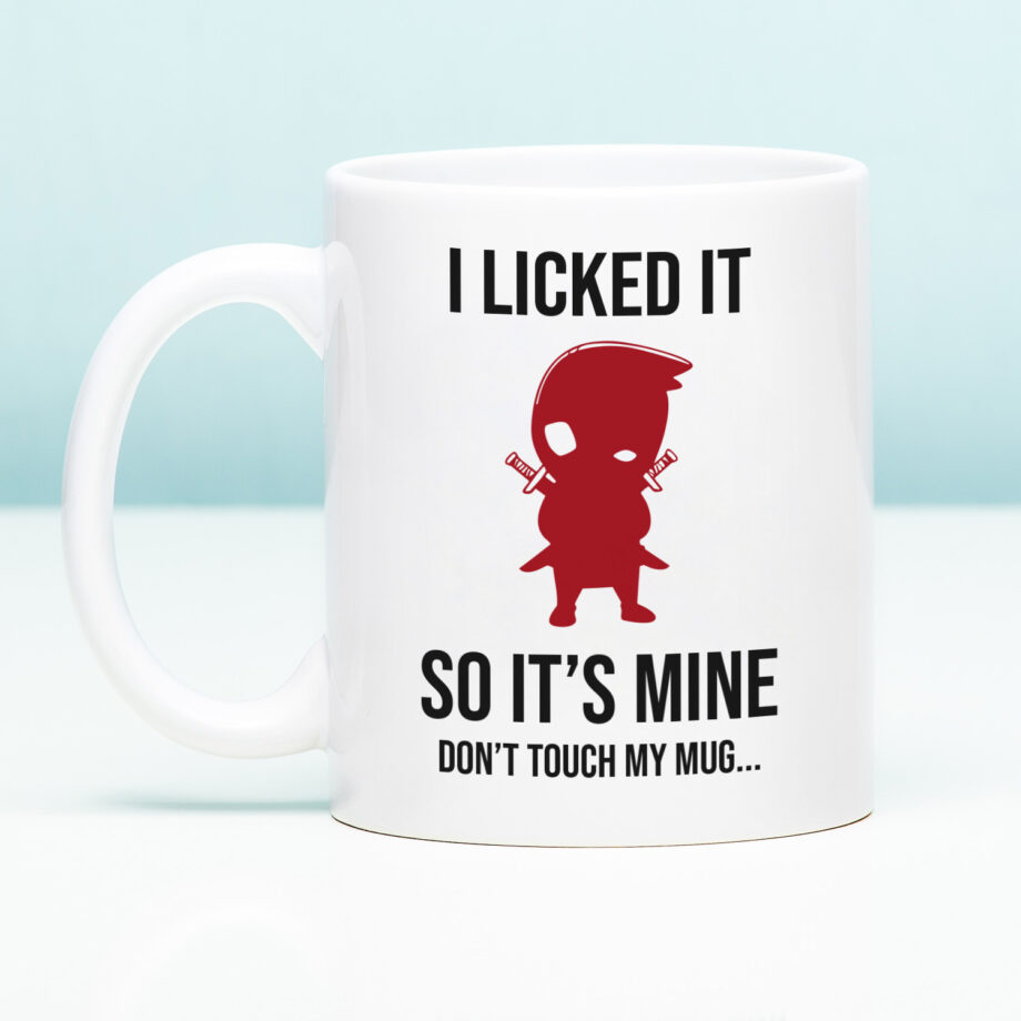 Mok met Tekst ‘’I licked it so it's mine’’ | Materiaal: Keramiek | 33 cl | Mok met Tekst | Koffie Mok | Grappige Cadeau | Vaatwasser bestendig | Humor | Mok met grappige tekst
